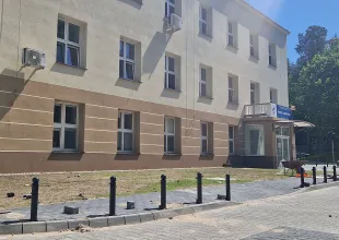 Słupek chodnikowy ozdobny | metalowy, kula, miejski, parkingowy